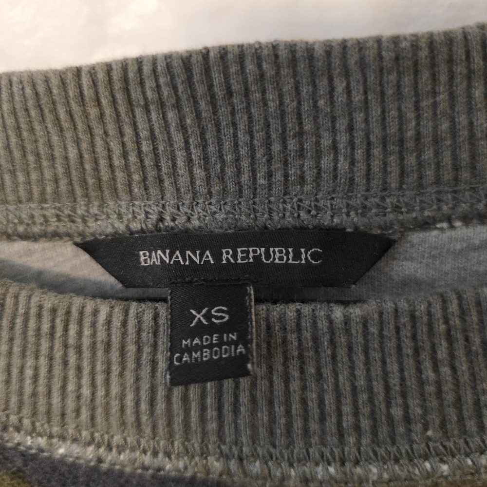 Banana Republic Charcoal Knit Top